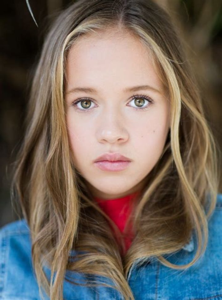 4 Holly Barrett