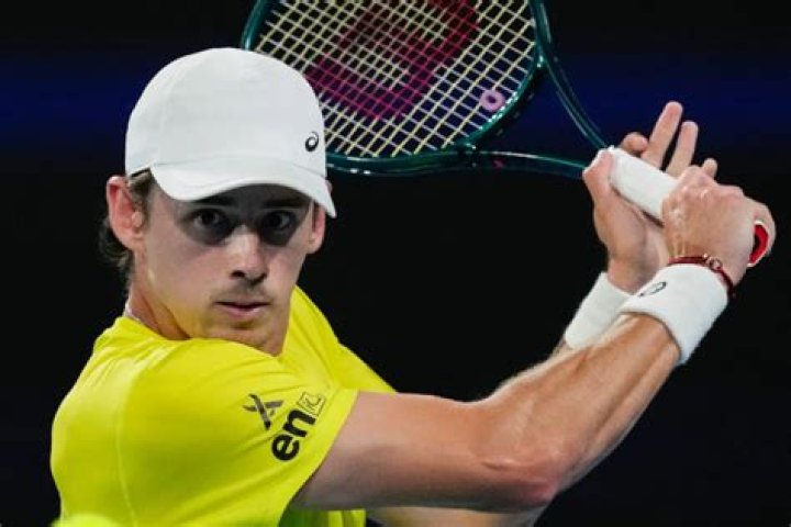When did Alex de Minaur turn pro? How many titles has Alex de Minaur won? What is Alex de Minaur rank? 1 Alex De Minaur 1