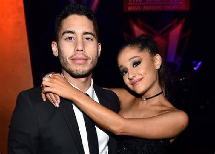 Ariana-Grande-Ricky-Alvarez