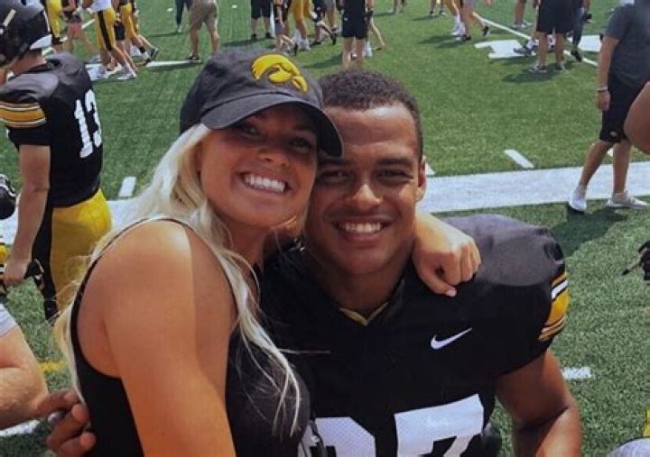 Avree Anderson Age Height Wikipedia Noah Fant Girlfriend 696x491 1