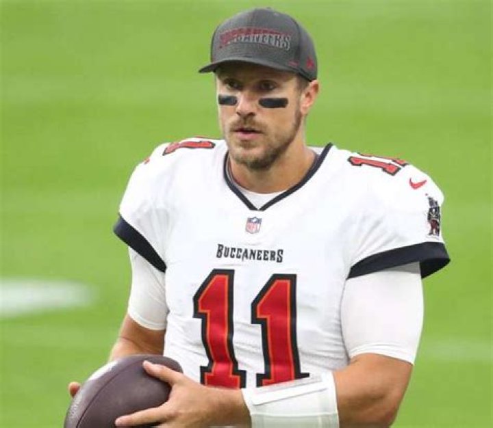 blaine-gabbert-height-and-weight-measurement-in-meters-feet-kg-and-ibs
