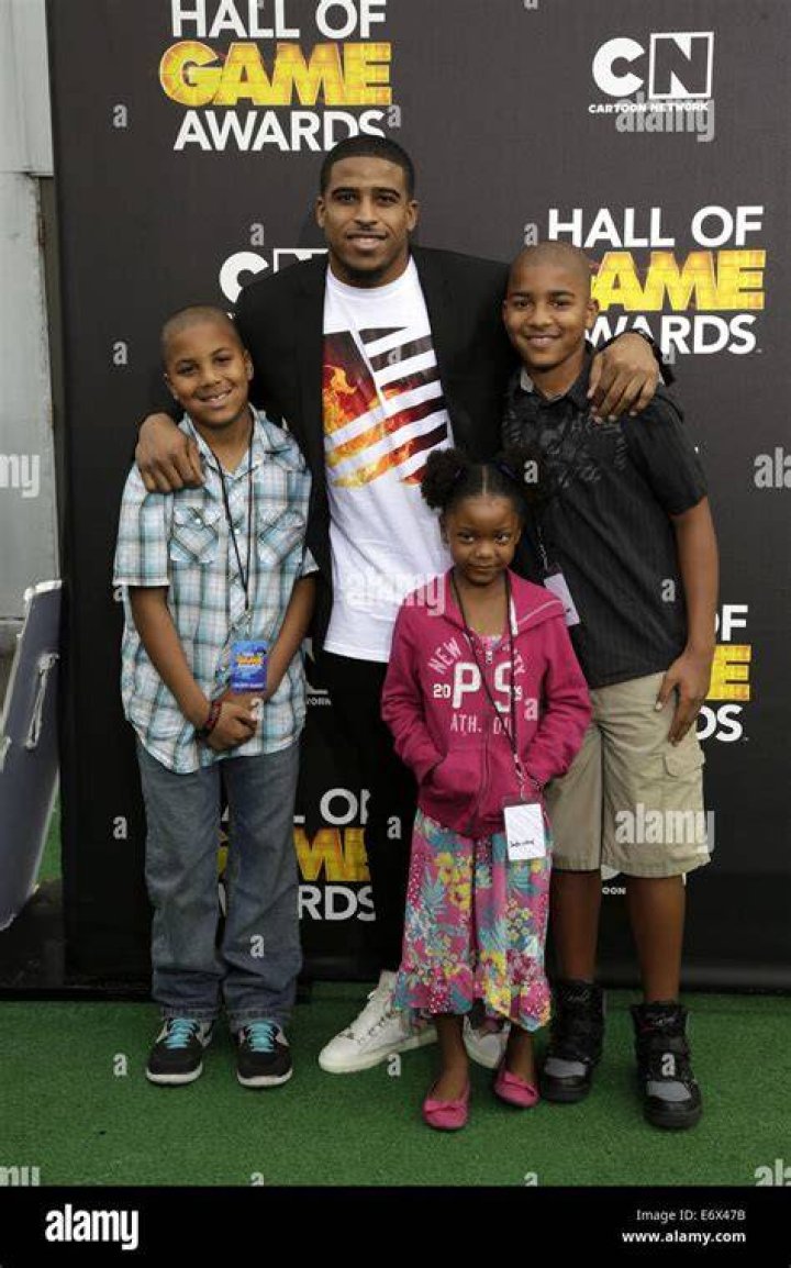 bobby-wagner-family-wife-children-parents-siblings