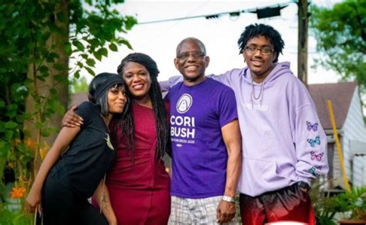 How much is Cori Bush worth? Salary and net worth explored 1 Cori Bush Family 735x400 1