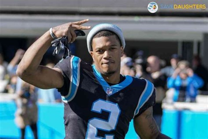 d-j-moore-age-height-ethnicity-family-college-40-time-draft-trade-net-worth-instagram