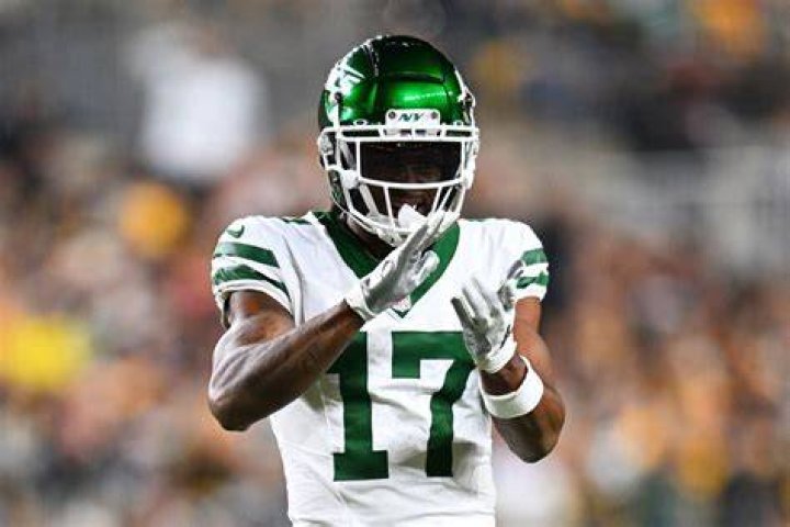 Davante Adams 768x512 1