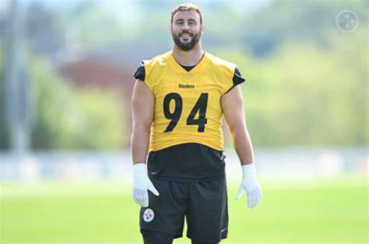 Dean Lowry contract, salary and net worth explored 1 Dean Lowry