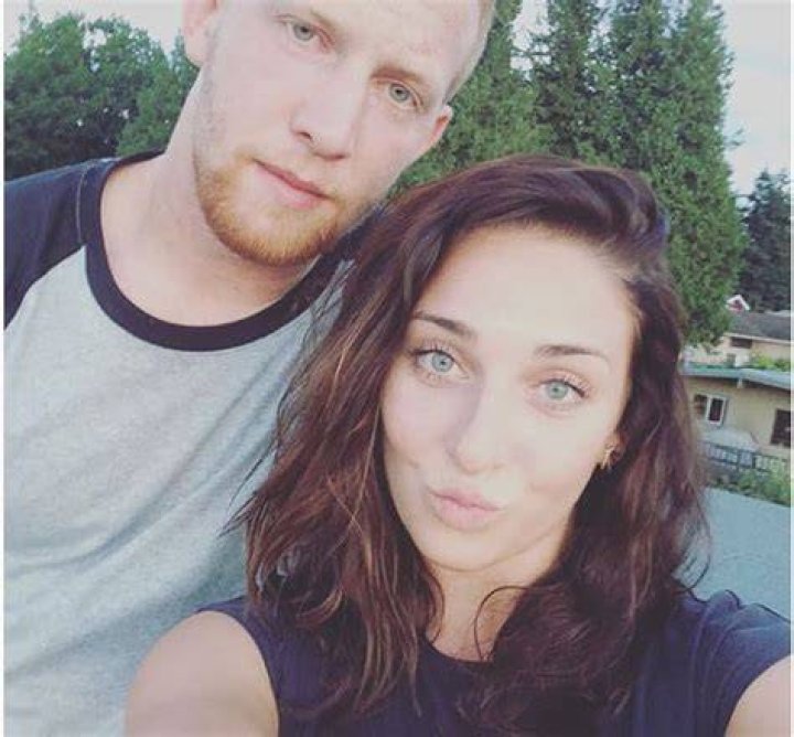 Johnny Hekker family, wife, children, parents, siblings 2 hekker and wife