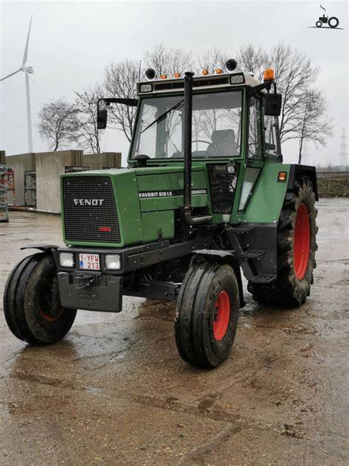 holmesarmwrestle_610