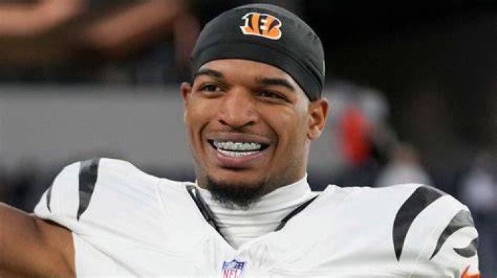 JaMarr Chase age height ethnicity family college 40 time draft trade net worth Instagram scaled