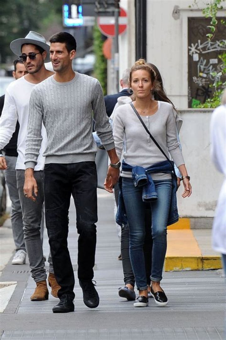 How tall is Jelena Ristic? Facts about height and weight 1 Jelena and husband Novak Djokovic