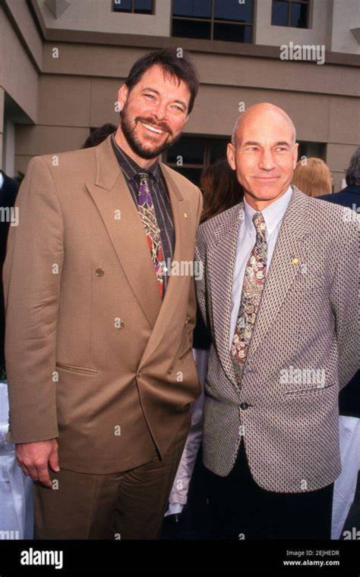 Jonathan Frakes and Patrick Stewart in Star Trek: Picard (2020).