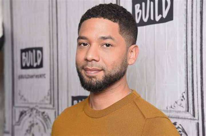 Who is the oldest among Jussie Smollett's siblings? 1 Jussie Smollet