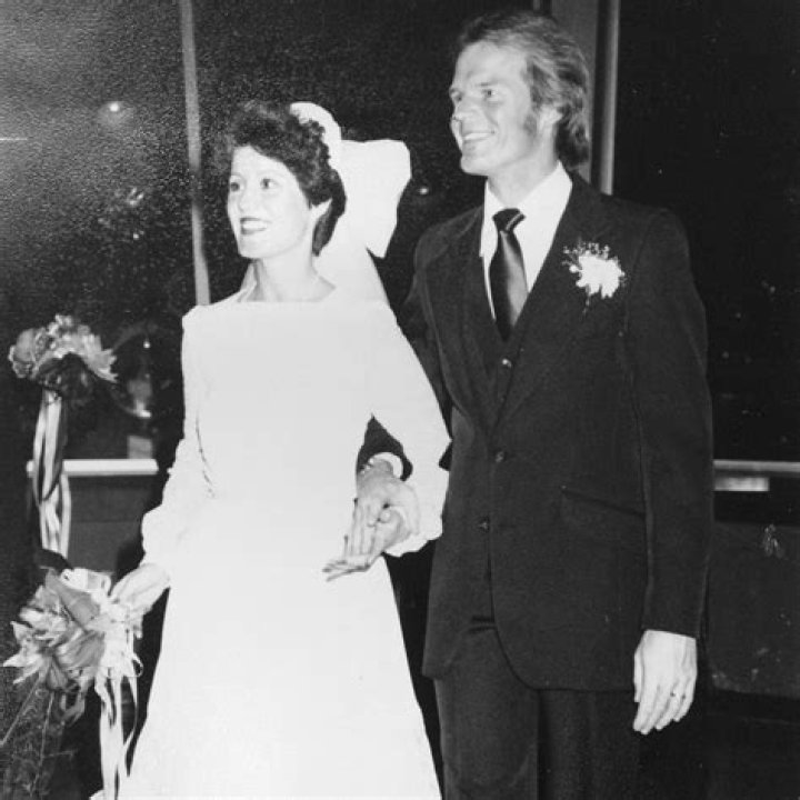 Maurice Keith Hudson Biography (Katy Perry father), age, wife, profession, net worth 1 Keith and Mary Hudson