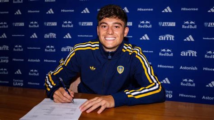 Daniel James age, height, weight, nationality, girlfriend, parents, team, salary, net worth, wiki, bio 1 l9l5kme dan james