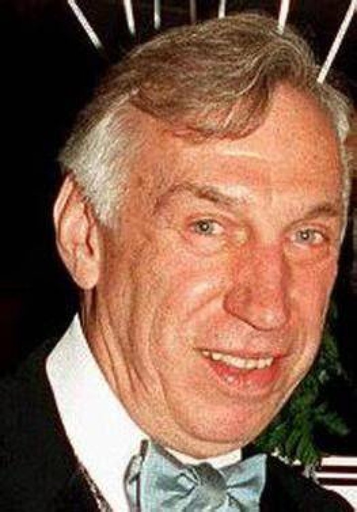 Lee Miglin 1
