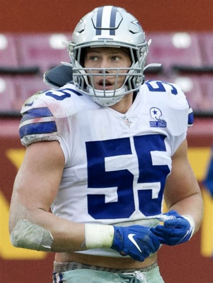 leighton-vander-esch-height-and-weight-measurement-in-meters-feet-kg-and-ibs