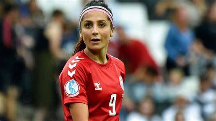 Nadia Nadim children: Does Nadia Nadim have a child? 1 Nadia Nadim