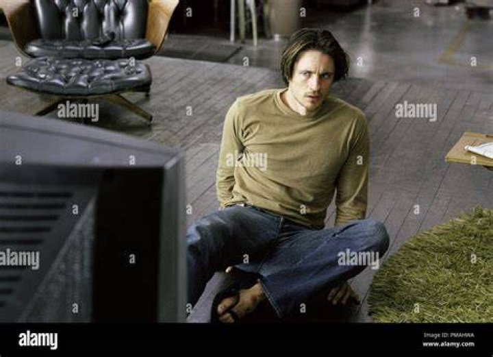 noah the ring martin henderson