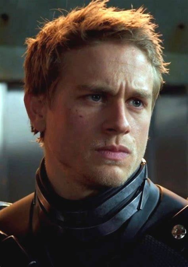 pacific-rim-teaser-charlie-hunnam
