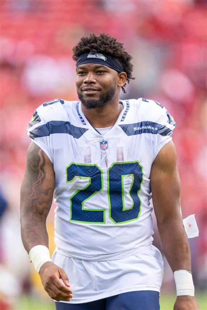 Rashaad Penny family, wife, children, parents, siblings 1 Rashaad Penny siblings Elijhaa Penny