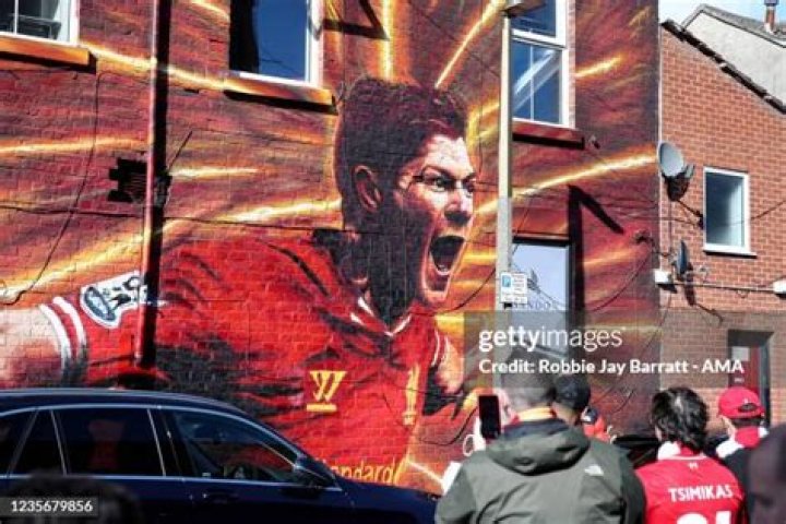 Steven Gerrard mural