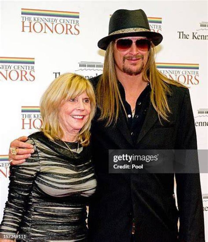 Susan Ritchie: Who is Kid Rock's mother? Wiki, age, family, occupation 1 Susan Ritchie: who is Kid Rock's mother
