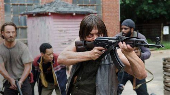 the-walking-dead-episode-507-rick-lincoln-daryl-reedus-935