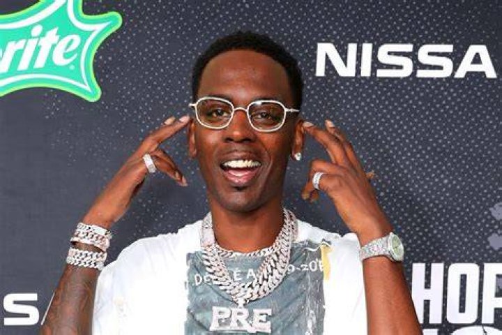 Where will Young Dolph be buried? Chicago or Memphis