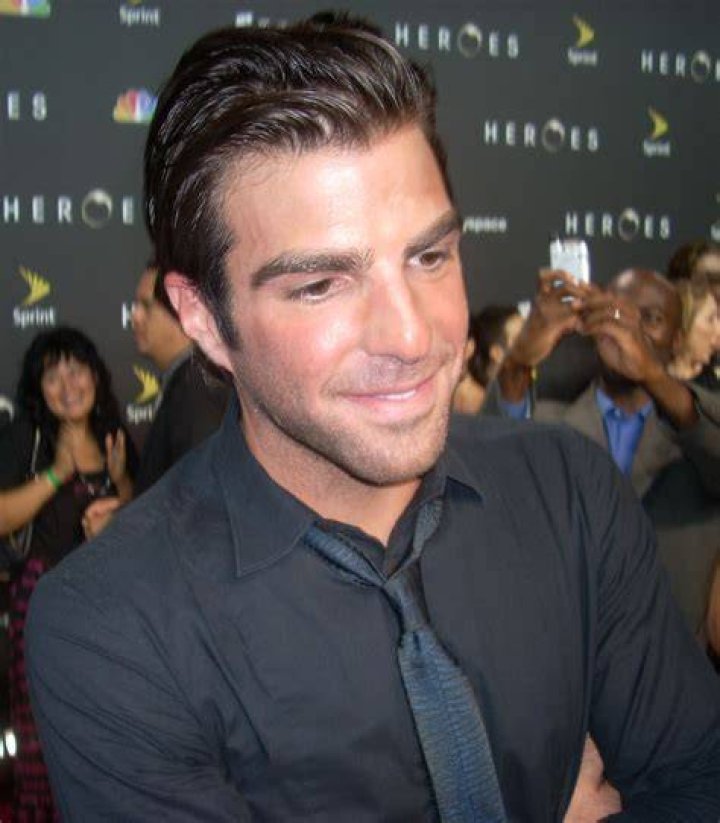 Zachary Quinto sibling